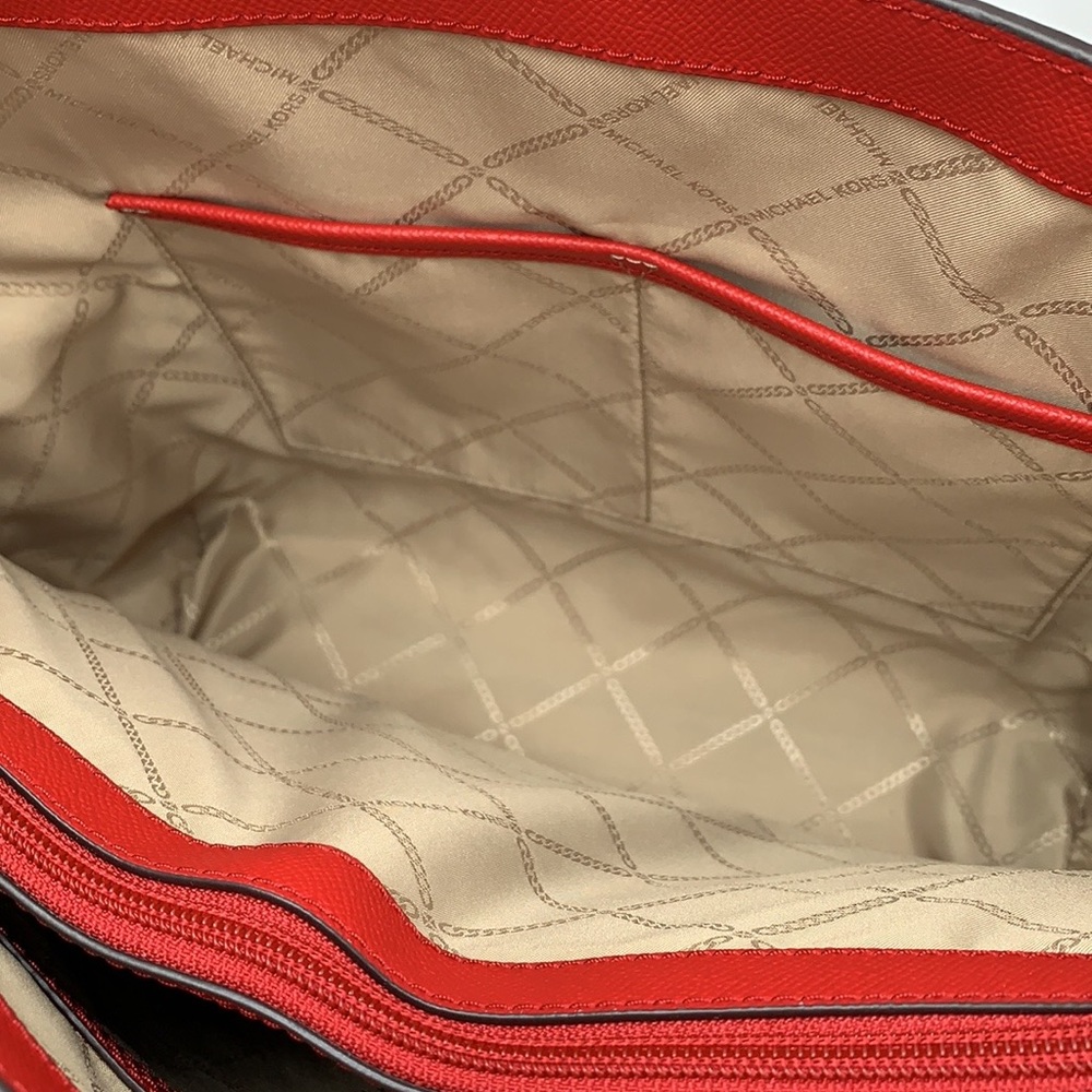 MICHAEL KORS Voyager East West Tote Crimson Color - Picture 12 of 16